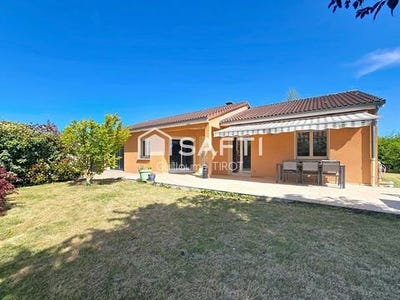 /international/fr/puy-guillaume-auvergne-310107597104/