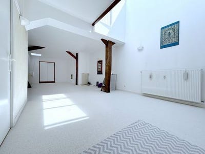 /international/fr/chalon-sur-saone-burgundy-310099349543/