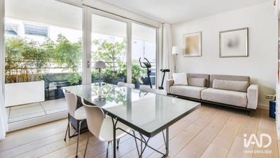 /international/fr/clermont-ferrand-auvergne-310103606275/