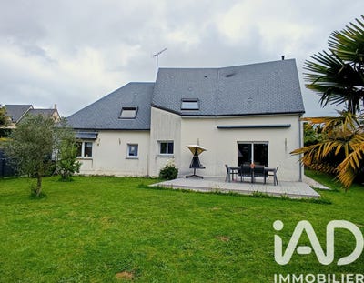 /international/fr/saint-denis-de-gastines-pays-de-la-loire-310108211315/