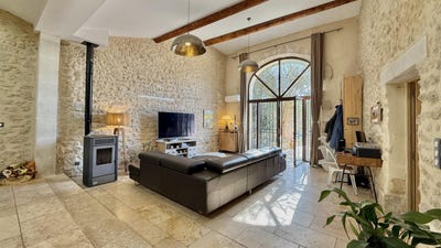 /international/fr/l-isle-sur-la-sorgue-provence-alpes-cote-d-azur-310100914766/