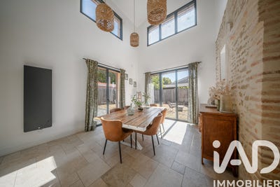 /international/fr/salles-charente-310106512590/