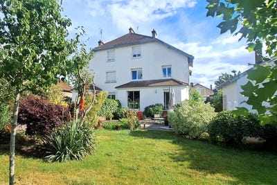 /international/fr/gueugnon-burgundy-310108132387/