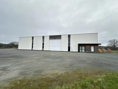 /international/fr/mauleon-charente-310106067273/