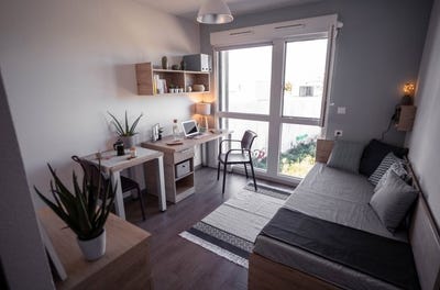 /international/fr/la-rochelle-franche-comte-310107236909/