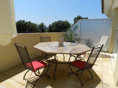 /international/fr/port-grimaud-provence-alpes-cote-d-azur-120088858713/