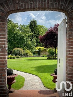 /international/fr/anet-centre-val-de-loire-310099706770/