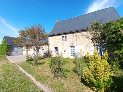 /international/fr/vallon-sur-gee-pays-de-la-loire-310107588284/