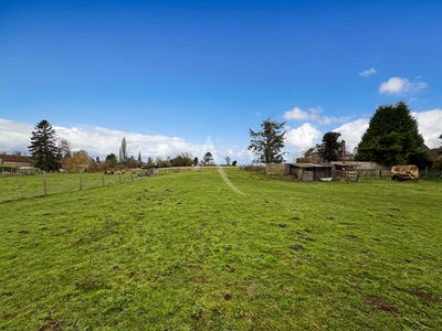 /international/fr/etrepagny-upper-normandy-310104463282/
