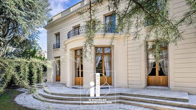 /international/fr/fontainebleau-ile-de-france-310107324476/