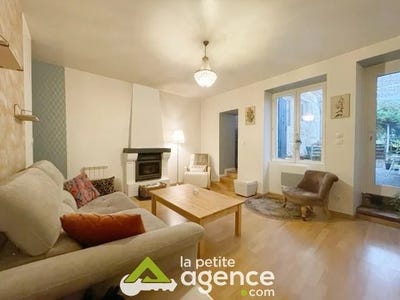 /international/fr/bourges-centre-val-de-loire-310108406001/