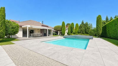 /international/fr/clermont-ferrand-auvergne-310108244629/