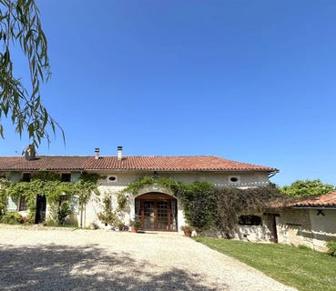 /international/fr/saint-privat-en-perigord-aquitaine-310099949847/
