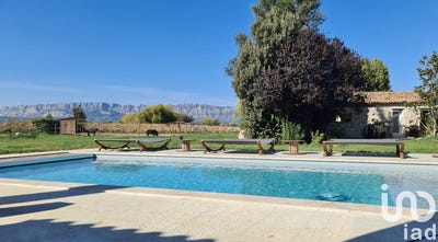 /international/fr/trets-provence-alpes-cote-d-azur-310100236564/