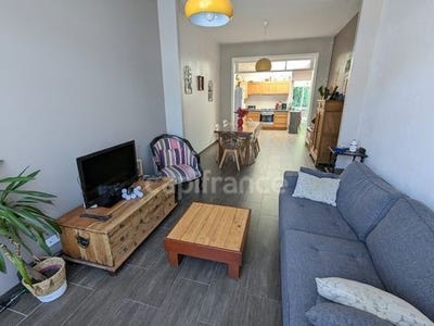 /international/fr/neuville-en-ferrain-calais-310100377983/