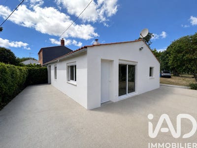 /international/fr/froidfond-pays-de-la-loire-310108831676/