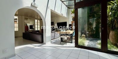 /international/fr/tours-centre-val-de-loire-310110163155/