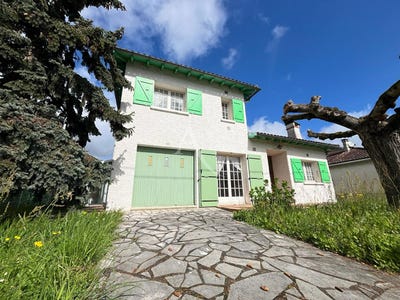 /international/fr/lavaur-midi-pyrenees-310104476167/