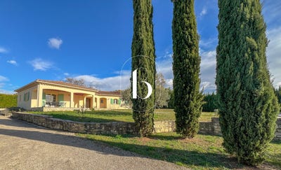 /international/fr/barjac-languedoc-roussillon-310108791385/?lang=th