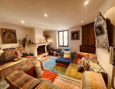 /international/fr/cotignac-provence-alpes-cote-d-azur-310096680272/