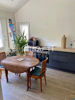/international/fr/le-creusot-burgundy-310106996977/