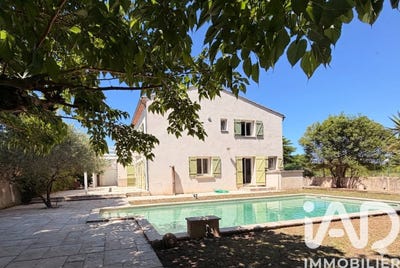 /international/fr/bernis-languedoc-roussillon-310108942961/