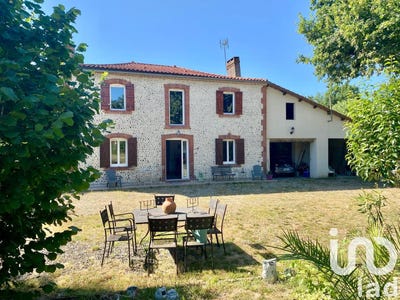 /international/fr/aire-sur-l-adour-aquitaine-310099217897/