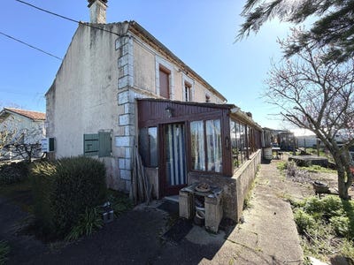 /international/fr/gemozac-charente-310103732713/?lang=es