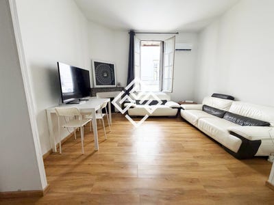 /international/fr/narbonne-languedoc-roussillon-310108317952/