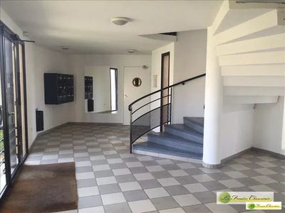 /international/fr/saint-michel-charente-310107474441/
