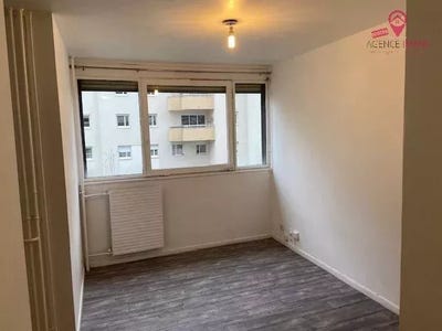 /international/fr/lyon-3eme-rhone-310108460138/