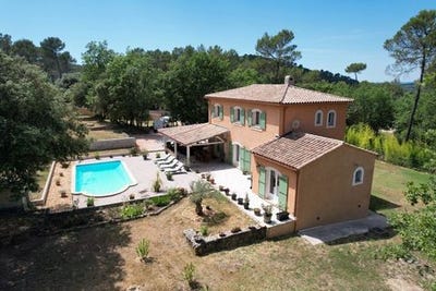 /international/fr/cotignac-provence-alpes-cote-d-azur-310108705506/
