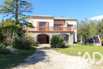 /international/fr/saint-marcel-de-careiret-languedoc-roussillon-310106993564/