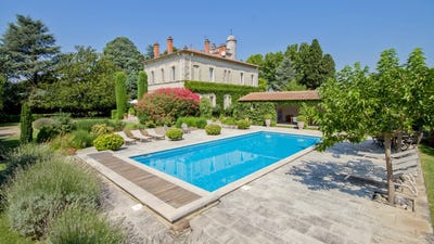 /international/fr/maillane-hh-15992050-maillane-provence-alpes-cote-d-azur-310103697922/