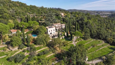 /international/fr/saint-ambroix-languedoc-roussillon-310106781370/