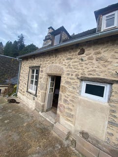 /international/fr/la-roche-canillac-limousin-310108677090/