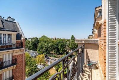 /international/fr/courbevoie-ile-de-france-310109106607/?lang=id