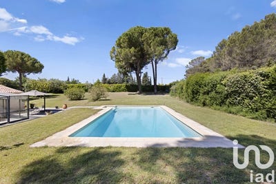 /international/fr/aix-en-provence-provence-alpes-cote-d-azur-310099808190/