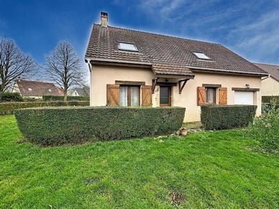 /international/fr/grand-bourgtheroulde-upper-normandy-310105747943/