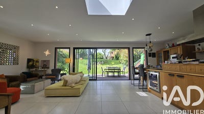 /international/fr/la-ferte-bernard-pays-de-la-loire-310108809161/