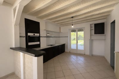 /international/fr/mehun-sur-yevre-centre-val-de-loire-310108697264/