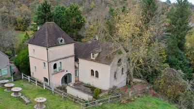 /international/fr/vezelay-burgundy-310108792297/