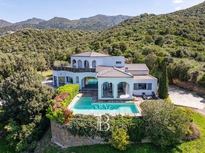 /international/fr/saint-florent-corsica-310102675032/