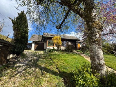 /international/fr/lons-le-saunier-franche-comte-310104933472/