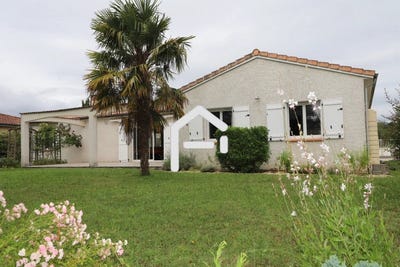 /international/fr/foix-midi-pyrenees-310108732814/?lang=th