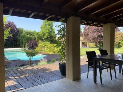 /international/fr/montcaret-aquitaine-310100914748/