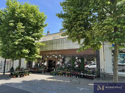 /international/fr/barbezieux-saint-hilaire-charente-310100938993/?lang=fr