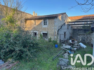 /international/fr/saint-gelais-charente-310108598845/