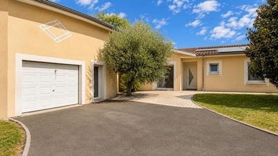 /international/fr/la-brede-aquitaine-310119388702/