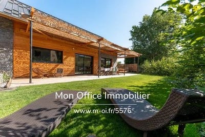 /international/fr/d-90-crots-provence-alpes-cote-d-azur-310100742976/